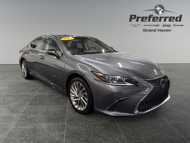 2019 Lexus ES 300h 300h Luxury for sale in Geneva, NY