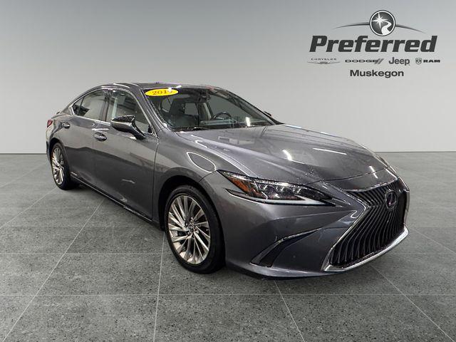 2019 Lexus ES 300h 300h Luxury for sale in Geneva, NY
