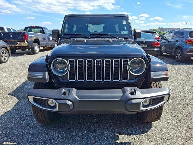 2026 Jeep Wrangler 4-Door Sahara 4x4