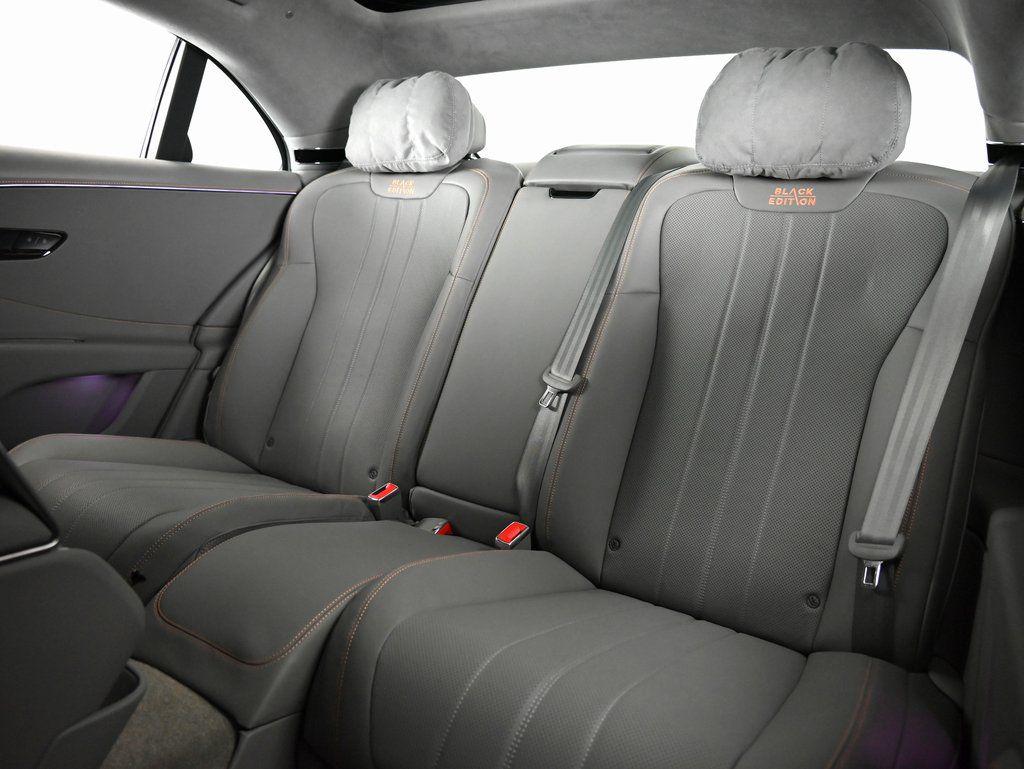 2025 Bentley Flying Spur - Photo 16