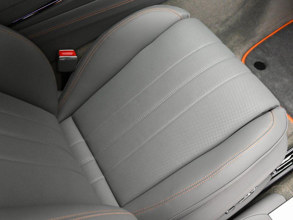 2025 Bentley Flying Spur - Photo 21