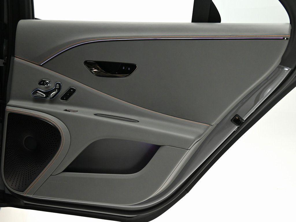 2025 Bentley Flying Spur - Photo 25