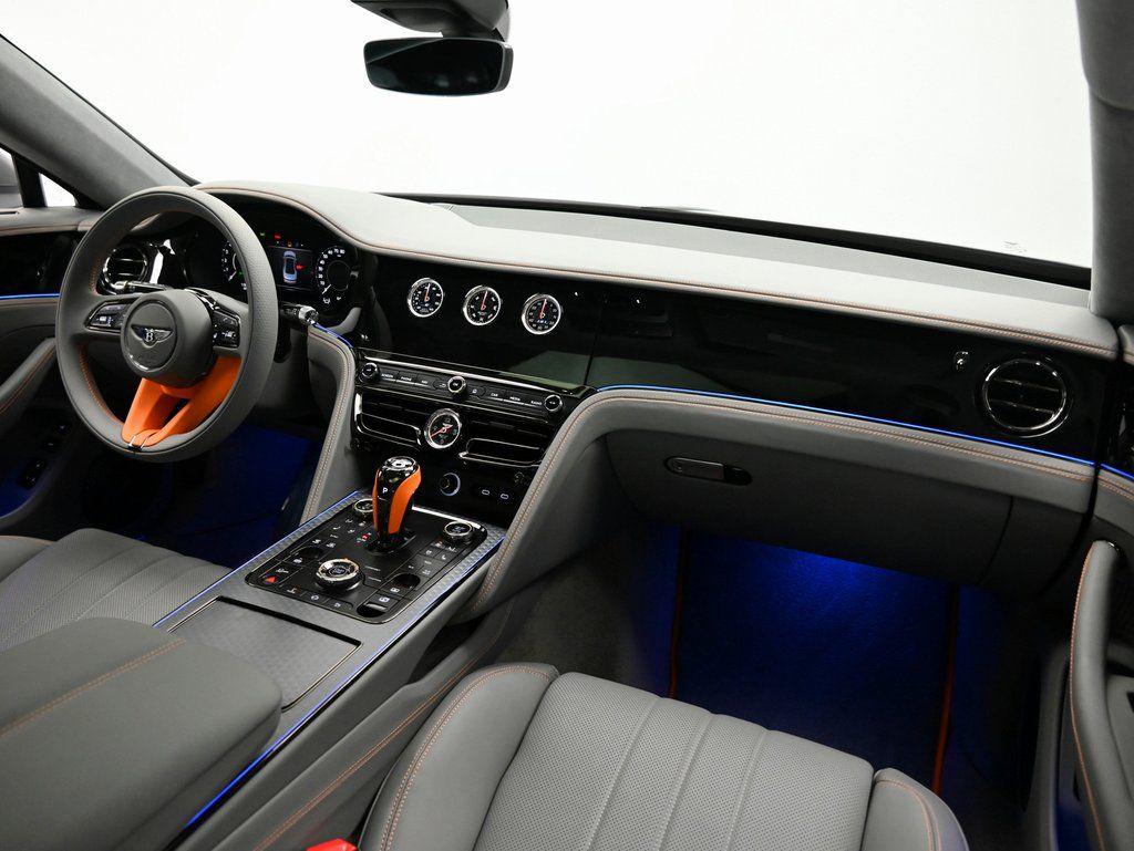 2025 Bentley Flying Spur - Photo 27