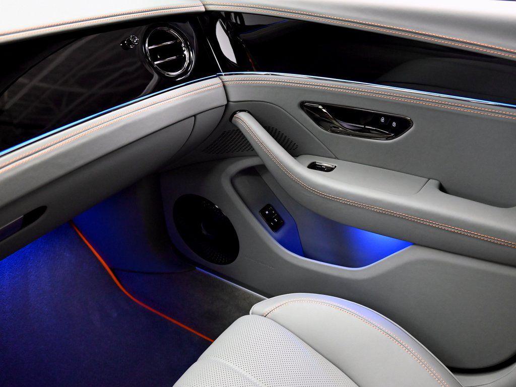 2025 Bentley Flying Spur - Photo 31