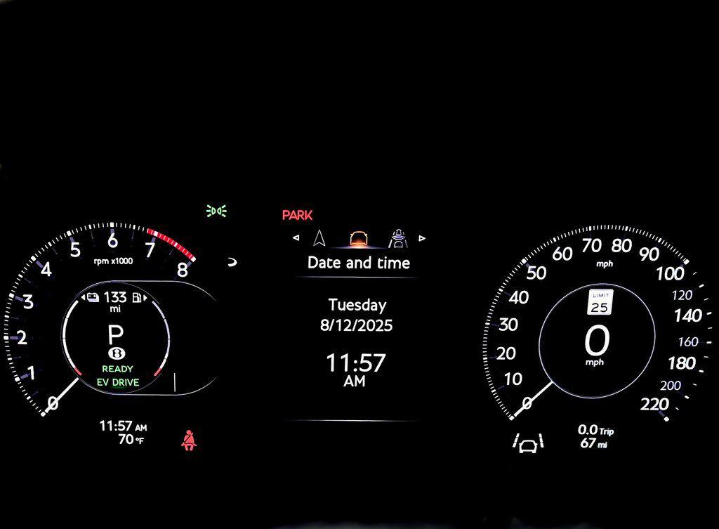 2025 Bentley Flying Spur - Photo 38