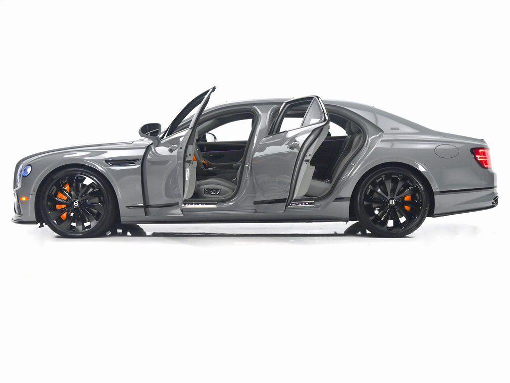 2025 Bentley Flying Spur - Photo 39