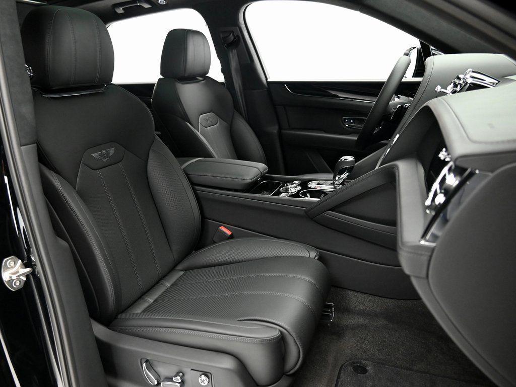 2025 Bentley Bentayga - Photo 16