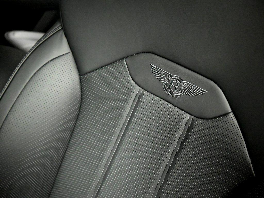 2025 Bentley Bentayga - Photo 20