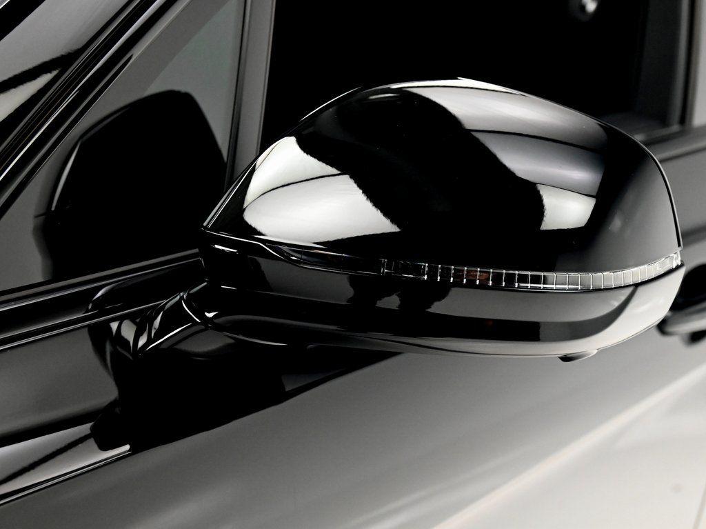 2025 Bentley Bentayga - Photo 25
