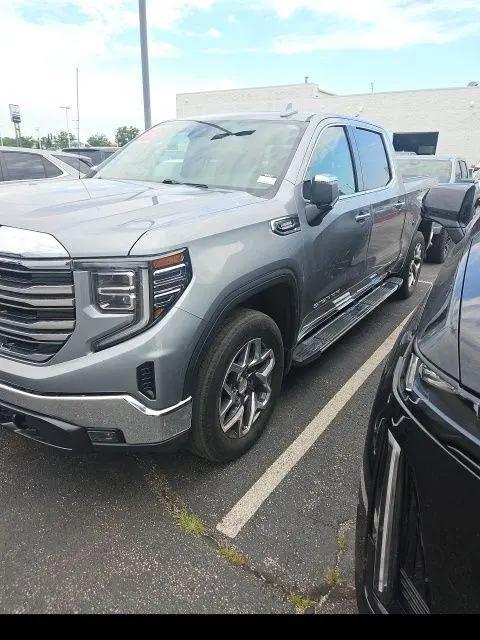 2023 GMC Sierra 1500 4WD Crew Cab Short Box SLT for sale in Hodgkins, IL