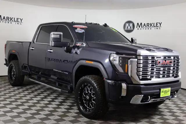 2025 GMC Sierra 2500HD 4WD Crew Cab Standard Bed Denali for sale in Fort Collins, CO