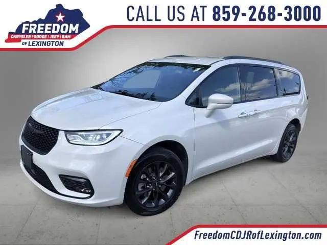 2021 Chrysler Pacifica Touring L AWD for sale in Lexington, KY