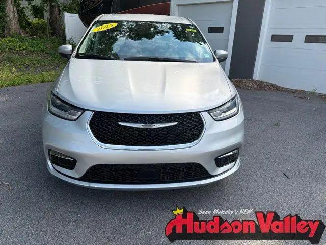 2023 Chrysler Pacifica Touring L for sale in Newburgh, NY