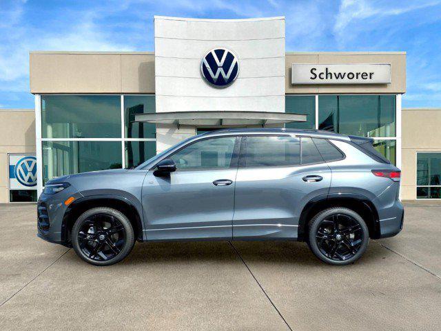 2026 Volkswagen Tiguan SE R-Line Black for sale in Lincoln, NE
