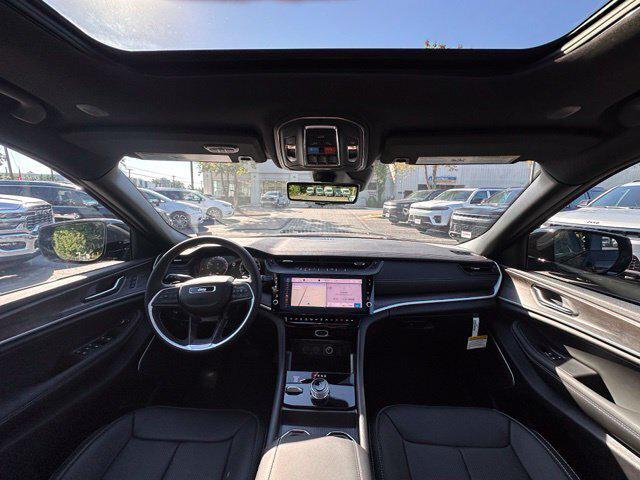 2027 Jeep Grand Cherokee GRAND CHEROKEE LIMITED RESERVE 4X4 2027 Jeep Grand Cherokee GRAND CHEROKEE LIMITED RESERVE 4X4