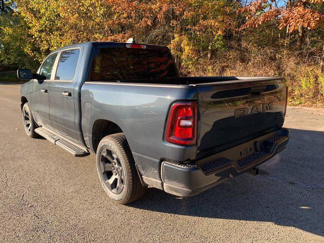 2027 RAM Ram 1500 RAM 1500 EXPRESS CREW CAB 4X4 57 BOX 2027 RAM Ram 1500 RAM 1500 EXPRESS CREW CAB 4X4 57 BOX