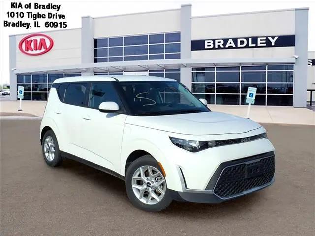 2025 Kia Soul LX for sale in Bradley, IL