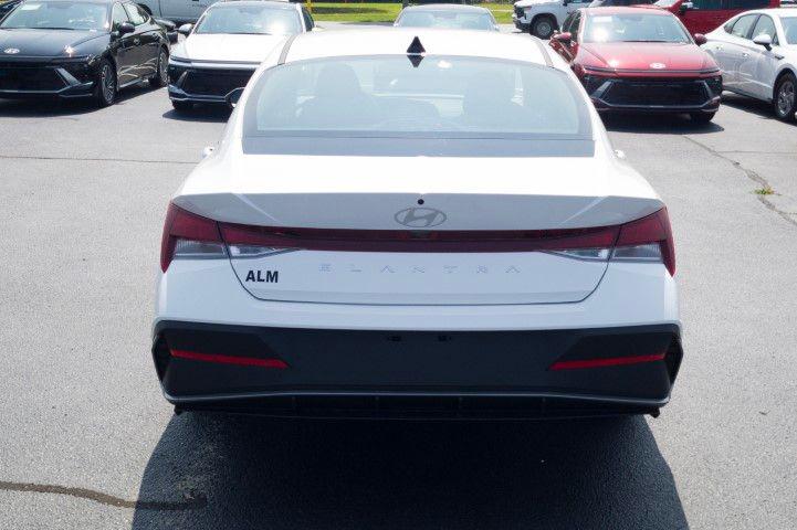 New 2026 White HYUNDAI SE image 6