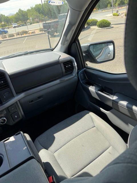 2025 Ford F-150 XLT - Photo 9