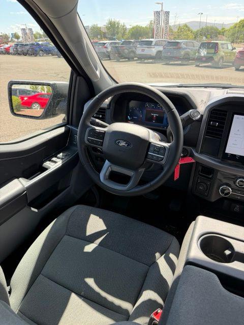 2025 Ford F-150 XLT - Photo 10
