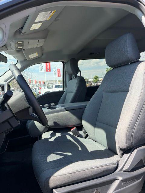 2025 Ford F-150 XLT - Photo 14