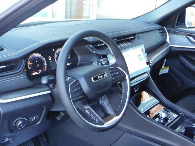 2027 Jeep Grand Cherokee GRAND CHEROKEE L LIMITED 4X4 2027 Jeep Grand Cherokee GRAND CHEROKEE L LIMITED 4X4