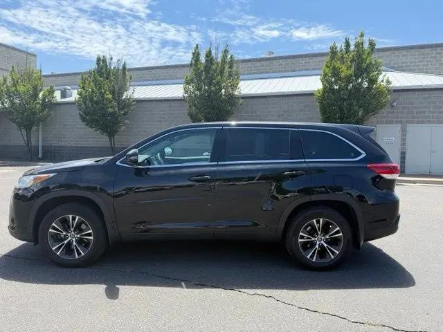 2019 Toyota Highlander LE for sale in Logan, UT