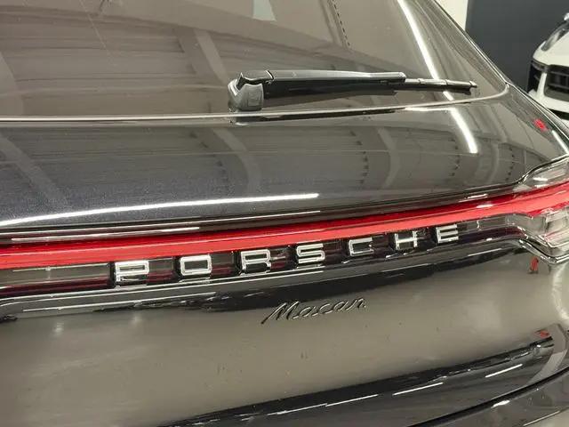 2026 Porsche Macan Macan