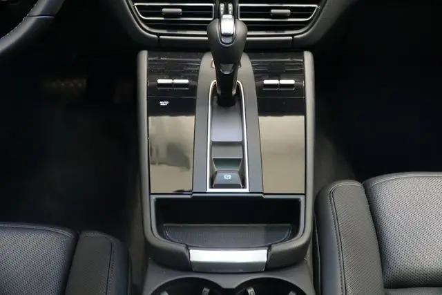 2026 Porsche Macan T