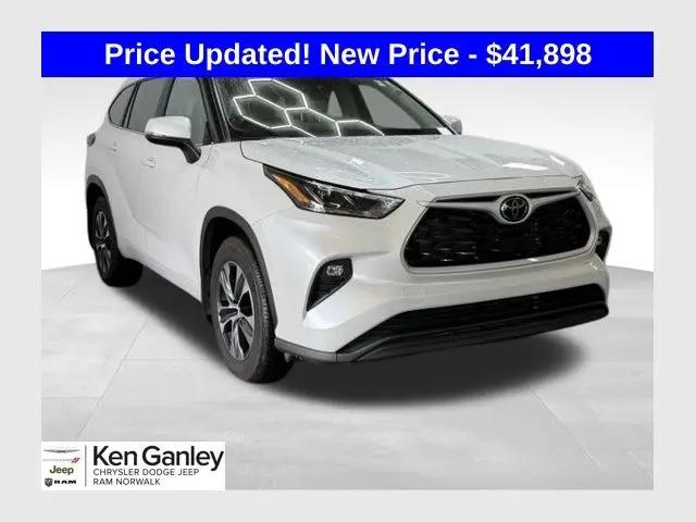 2025 Toyota Highlander XLE for sale near Norwalk, OH