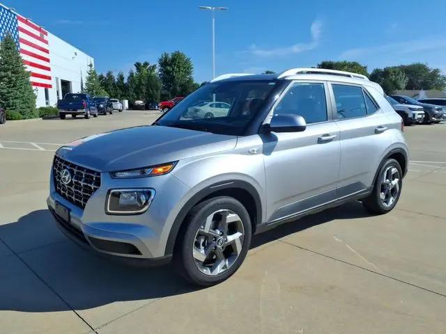 2025 Hyundai Venue SEL for sale in Springfield, IL
