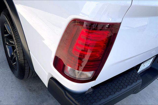 2024 Ram 1500 Classic Warlock Crew Cab 4x2 5'7" Box