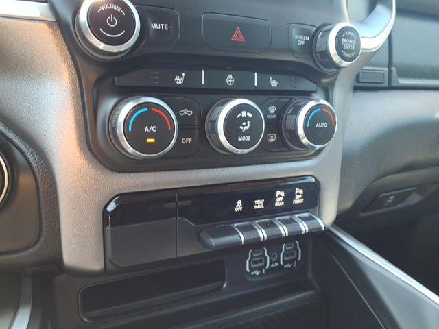 2020 Ram 1500 Big Horn Crew Cab 4x4 5'7" Box