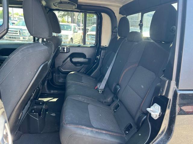 2023 Jeep Gladiator Sport