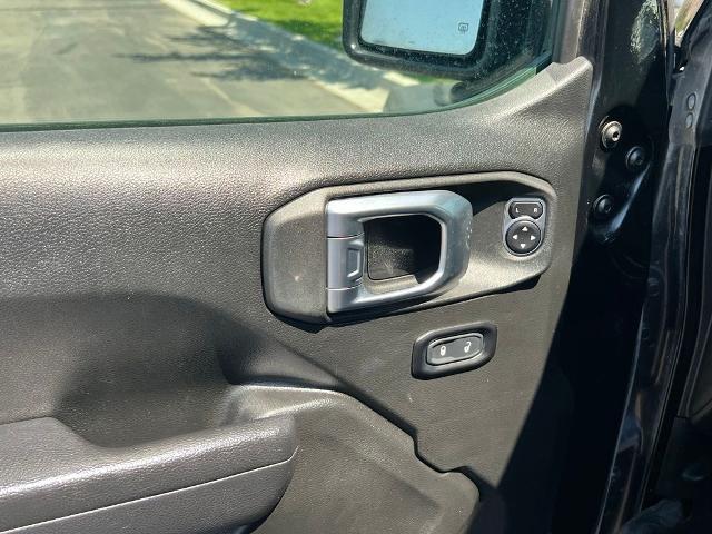 2023 Jeep Gladiator Sport