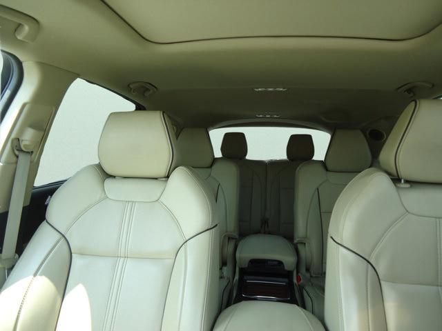 2017 Acura MDX w/Advance Package