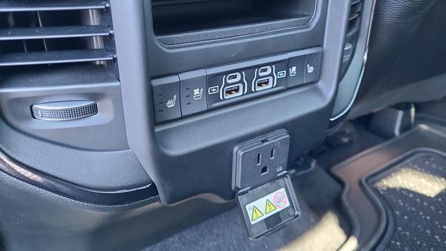 2026 Ram 1500 Limited Crew Cab 4x4 5'7" Box