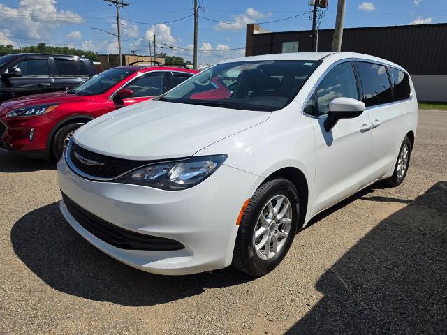 2017 Chrysler Pacifica LX for sale near Chillicothe, OH