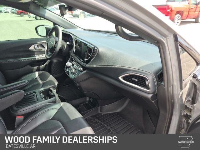 2023 Chrysler Pacifica Touring L AWD