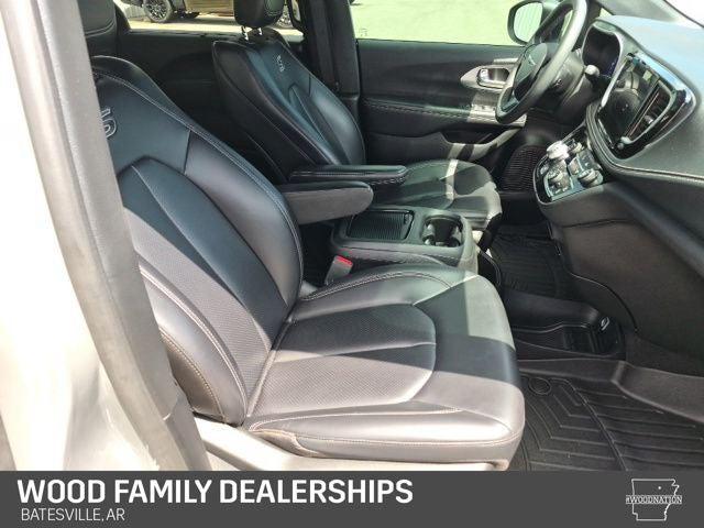 2023 Chrysler Pacifica Touring L AWD
