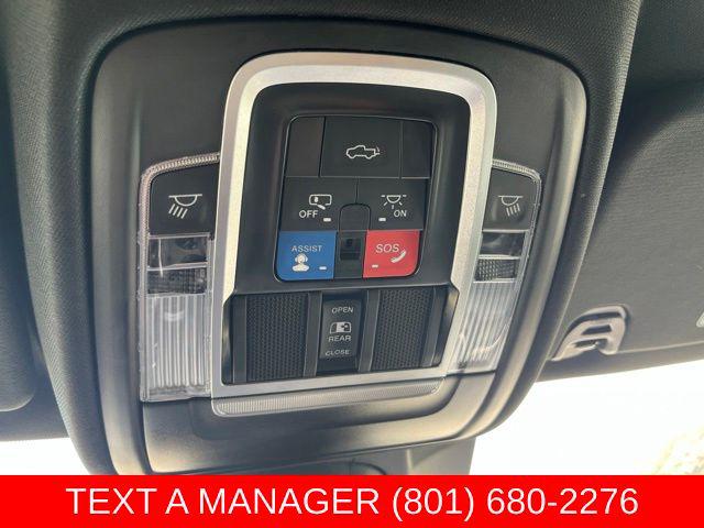 2023 Ram 1500 Limited Crew Cab 4x4 5'7" Box