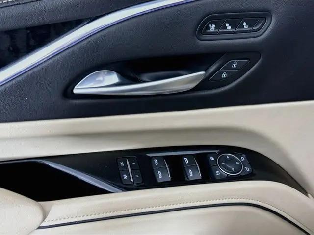 2024 Cadillac Escalade 4WD Premium Luxury