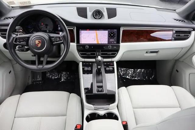2024 Porsche Macan S