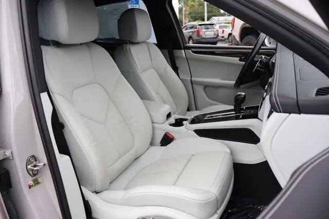 2024 Porsche Macan S