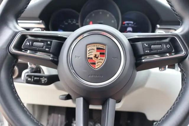 2024 Porsche Macan S