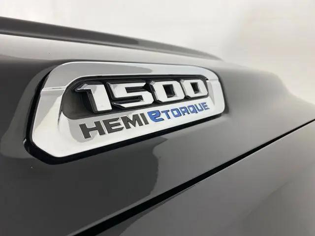 2021 Ram 1500 Big Horn Crew Cab 4x4 5'7" Box