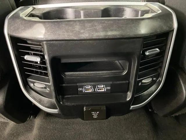 2021 Ram 1500 Big Horn Crew Cab 4x4 5'7" Box