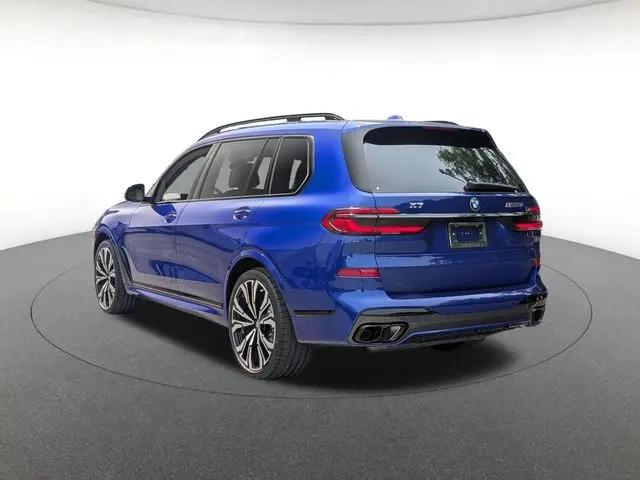 2027 BMW X7 M60i