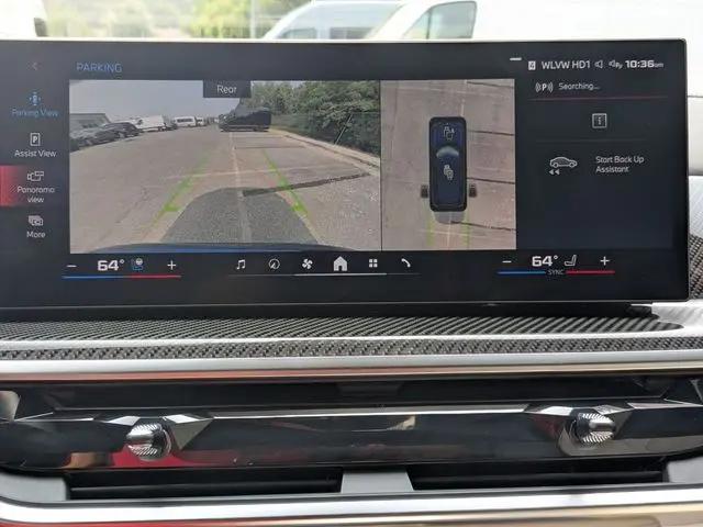 2027 BMW X7 M60i