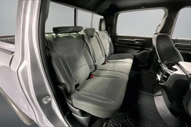 2019 Ram 1500 Big Horn/Lone Star Crew Cab 4x4 57 Box